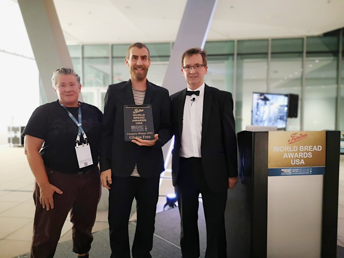 breadawardsUSA's tweet photo. GLUTEN FREE WINNER β¨
Congratulations Mario! π
Loaf: Rye-less Rye Buckwheat Sourdough
Baker: Mario Librandi
Location: Vegan Mario's in Oakview, California
@tiptree
@BakingExpo
#BreadAwardsUSA #Bread #Baking #Breadmaking https://t.co/xnDLFqlVPf