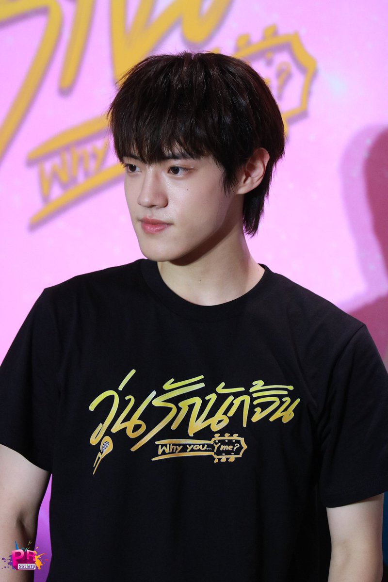 PRSocietyNews's tweet photo. Mchoice แถลงข่าวเปิดตัวซีรีส์ พร้อมรับชม EP.1 พร้อมกันในโรงภาพยนตร์
#วุ่นรักนักจิ้นWhyYouYMe 
#วุ่นรักนักจิ้น 
#bestjanewit 
#nu__ 
#isamsame https://t.co/w8YLQ9PrRN