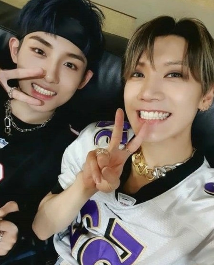 daridan9596's tweet photo. 早く良くなってね😭#GetWellSoonTEN 
#GetWellSoonWINWIN https://t.co/c1bKEc72Mc
