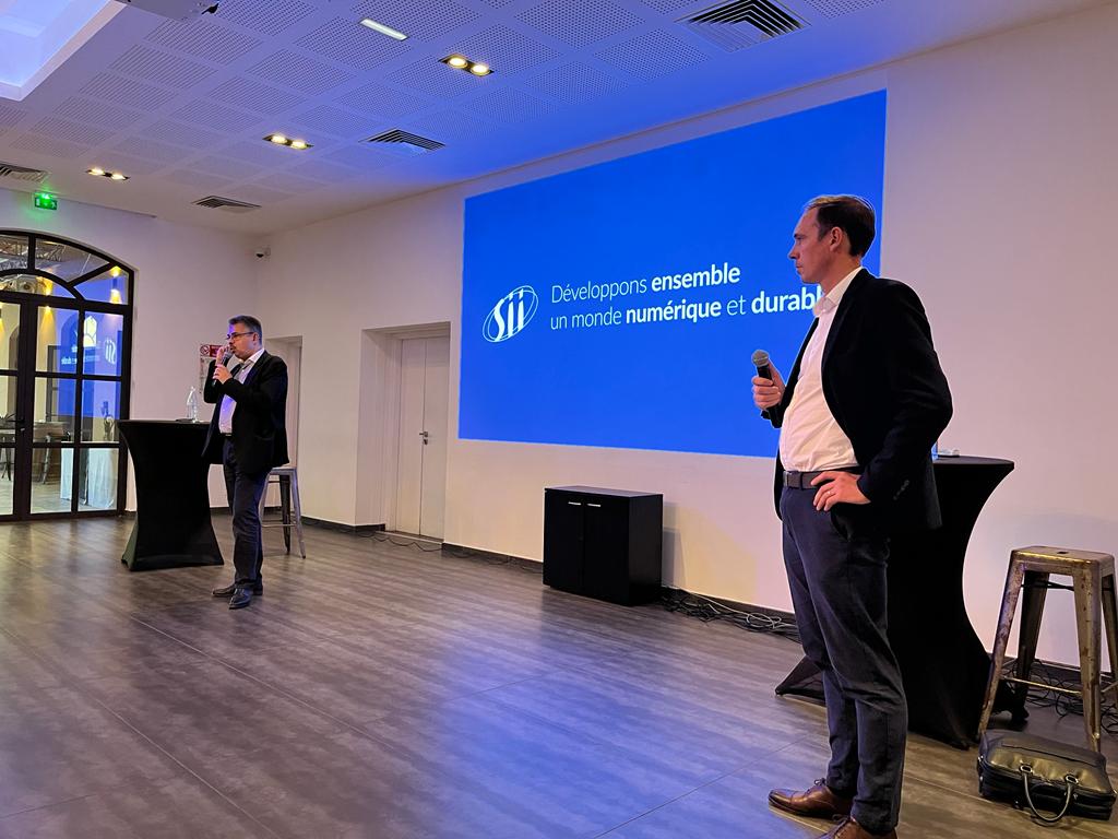 GroupeSII's tweet photo. #TournéeAgencesSII 🇫🇷 👉à la rencontre des collaborateurs de @SII_Aix pour Eric Matteucci et @francoisgoalab1 ! Au programme : engagements #RSE, perspectives 2023 et politique #QVT et bien sûr toujours dans un esprit convivial #GPTW #ingénieurs #numerique #innovation https://t.co/UCoH1RTAVO