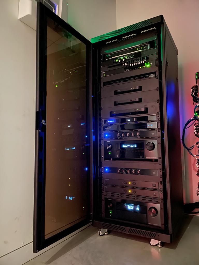 Element29AV's tweet image. Day mode Vs Night mode for this audio visual equipment.


This rack enclosure houses the #audio, #video and network equipment for this house. 

#AV #homeautomation #smarthomes