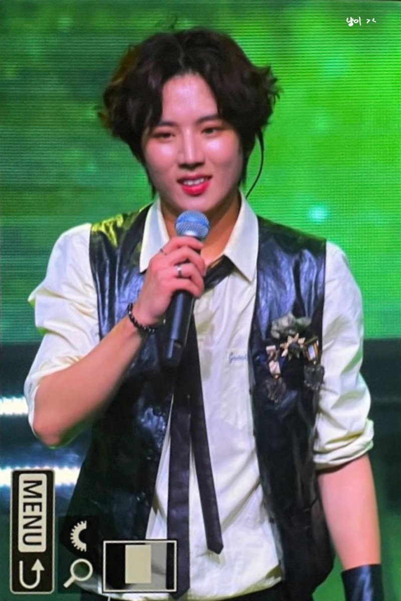 202_Geonyang's tweet photo. 221019 MU:CON <PREVIEW>

#이건우 #건우 #GEONU #저스트비 #JUSTB https://t.co/dvoH3JFvML