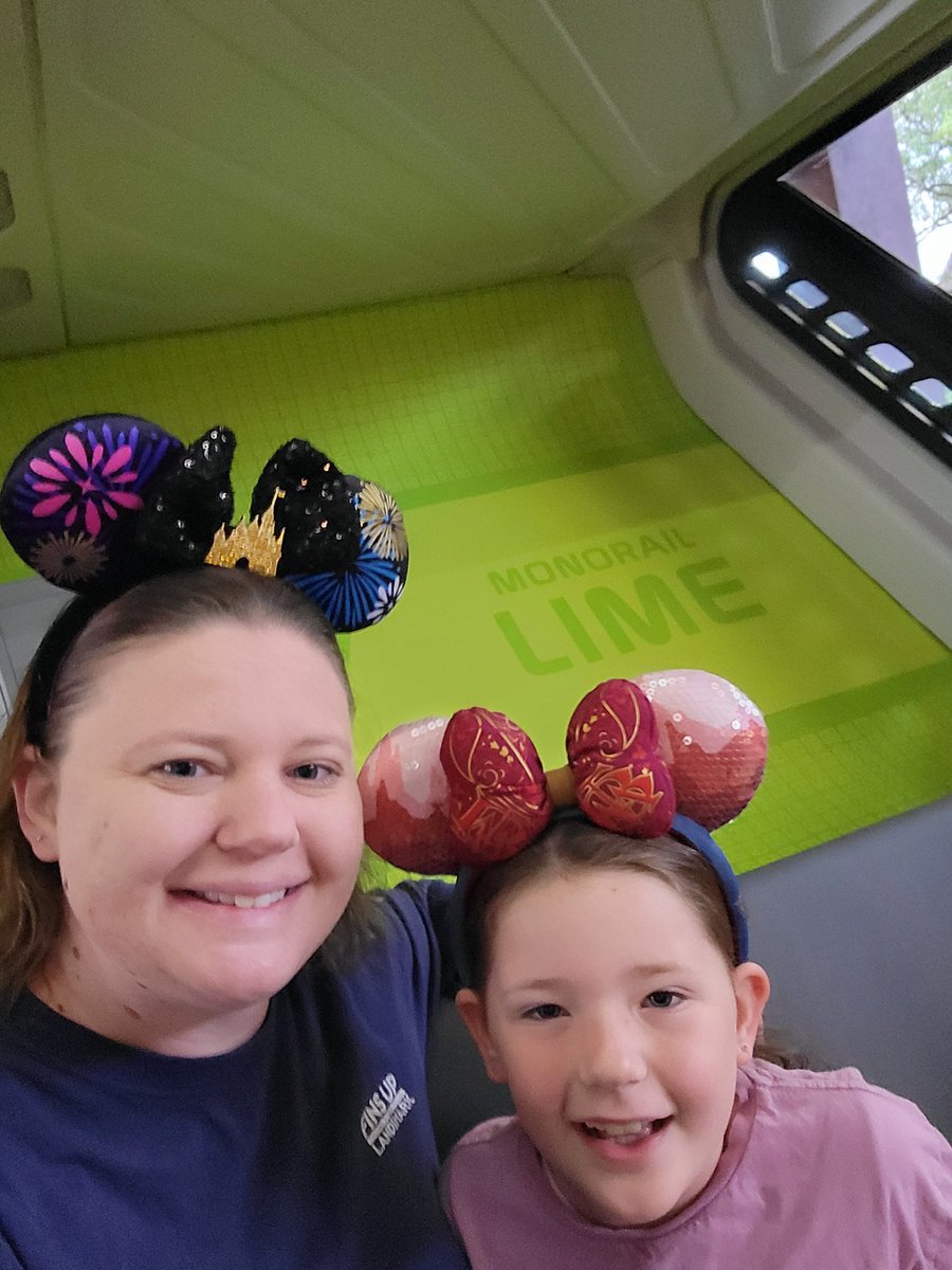 kelirae9's tweet photo. Hey @monorail_lime ! https://t.co/1IphQkVdBp