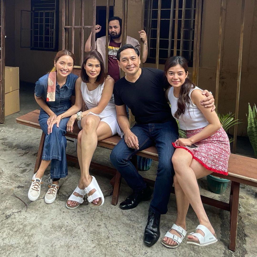 anicanino's tweet photo. “Bye bye, Barangay Sikap! 😢 Thank you for the wonderful memories ❤️
#2G2BT #FajardoFam #MarKap #AlisMall #TresMarias #Joey #Ali #Margie #Pat #CaptainRosales #BarangaySikap” © https://t.co/2bLQy6bkma https://t.co/UIdoDOQgIN