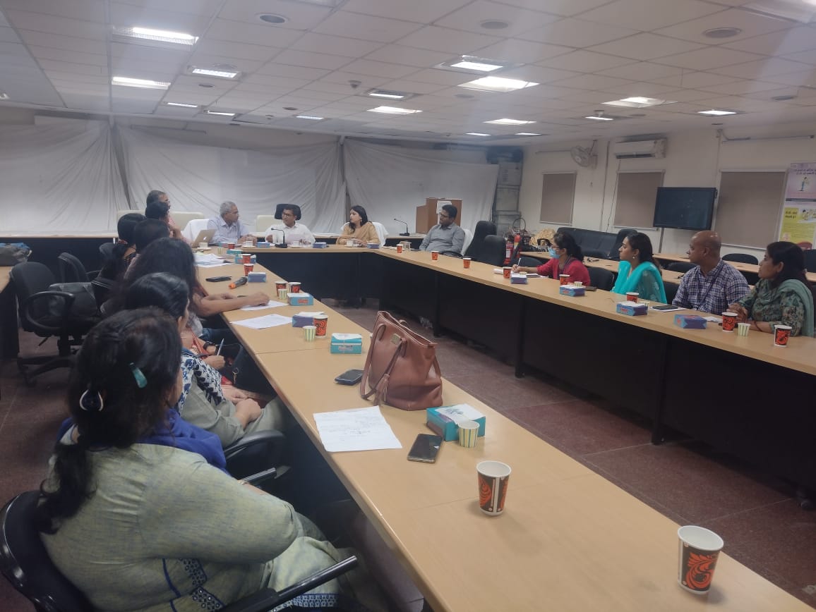 DMNewDelhi's tweet photo. A meeting of District Convergence cum Nutrition Committee under #MissionPoshan2.0 was convened on 18.10.22.#DMNewDelhi enquired about the status of the Mission in the district &amp; extended his support to the project's beneficiaries facing issues in #AdhaarEnrollment.@SantoshRai_IAS https://t.co/BBxKskS9kT