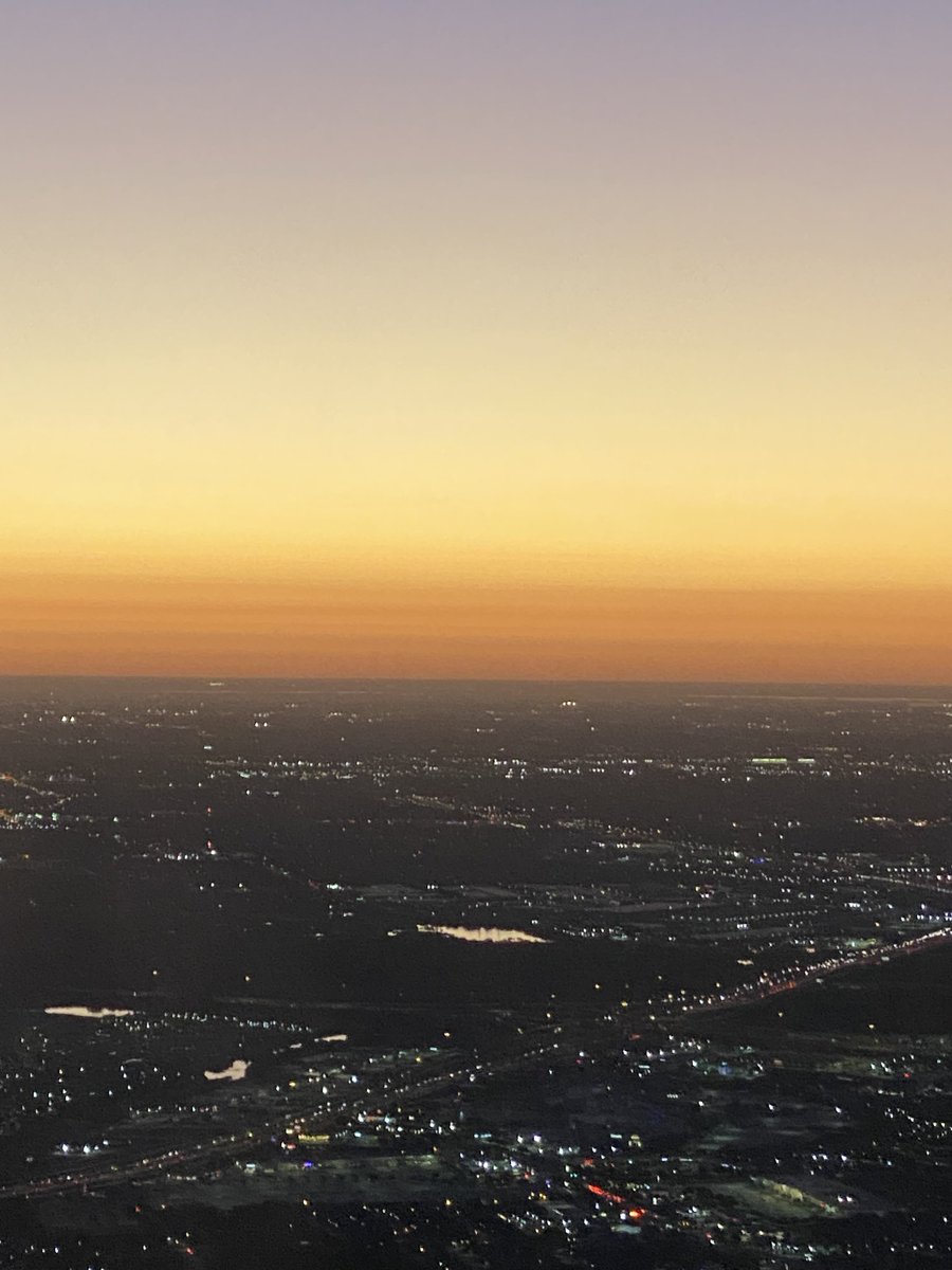 JudyWoodruff's tweet photo. almost sunrise over Dallas https://t.co/QeLL0AIbSm