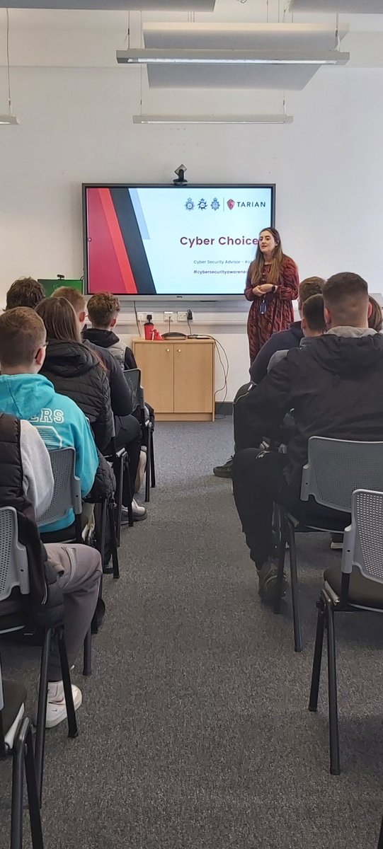 CyCDigiWellbein's tweet photo. @ColegyCymoedd outdid itself with engagement in #CybersecurityAwarenessMonth activity on #YstradMynach campus.
Thank you to @TarianROCU #RCCU Cyber Security Advisor, Kate Lloyd for her expert input.

@CymoeddPS @CYC_Computing @CymoeddB @CymoeddILS 

#digital2030 #OnlineSafety https://t.co/aeGyAmIKhA
