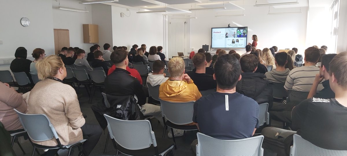 CyCDigiWellbein's tweet photo. @ColegyCymoedd outdid itself with engagement in #CybersecurityAwarenessMonth activity on #YstradMynach campus.
Thank you to @TarianROCU #RCCU Cyber Security Advisor, Kate Lloyd for her expert input.

@CymoeddPS @CYC_Computing @CymoeddB @CymoeddILS 

#digital2030 #OnlineSafety https://t.co/aeGyAmIKhA