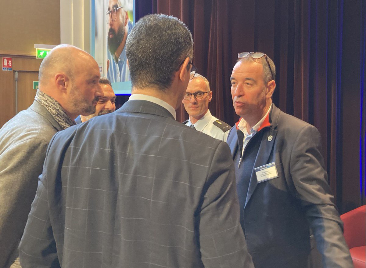 "Le plan de sécurisation des hôpitaux était doté de 18 millions d'euros issus du plan de relance.
Il a été abondé de 20 millions supplémentaire cet été. Ce qui permettra d'étendre le nombre d'hôpitaux (130 à date) inscrits dans un parcours de sécurisation avec <a href="/ANSSI_FR/">ANSSI</a> " #cyber