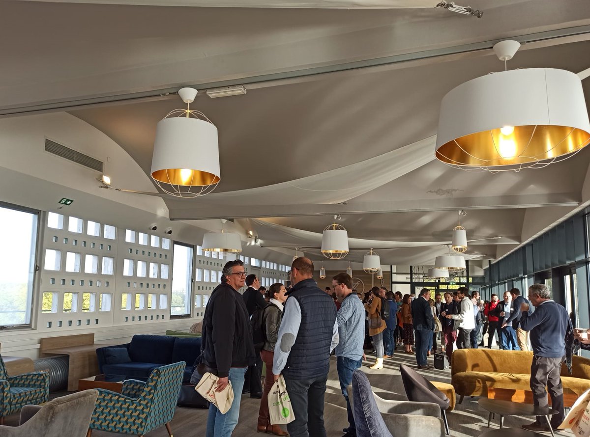 Le Forum régional #IA organisé par <a href="/TechOrleans/">La Technopole d'Orléans</a>, a commencé à <a href="/Le_Lab_O/">LAB’O Village by CA</a>🚀
DREAM y rencontre les acteurs du #numérique de <a href="/RCValdeLoire/">Région Centre-Val de Loire</a> ayant mis l'#intelligenceartificielle au service de leur activité💡
<a href="/TheDaVinciLabs/">Da Vinci Labs</a> propose un atelier sur les financements européens projets IA!