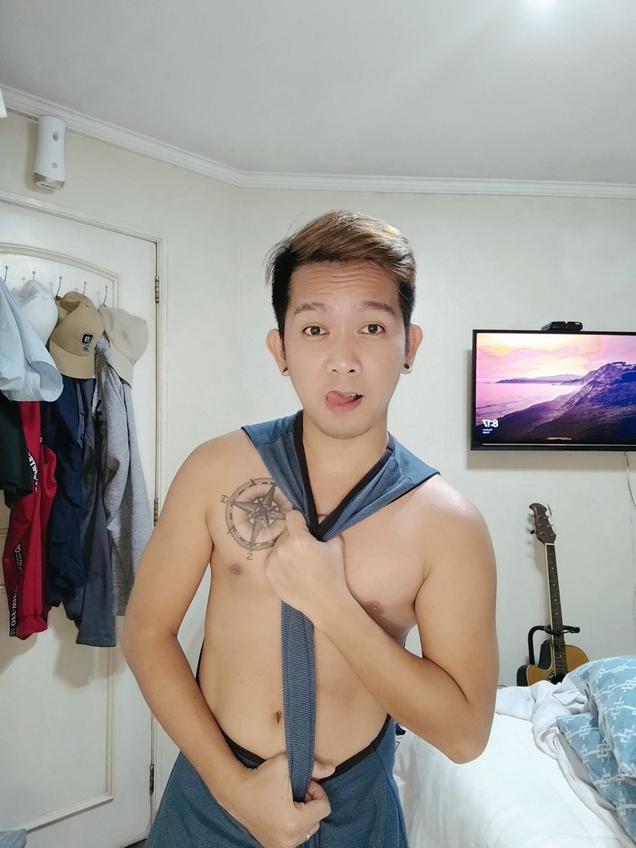 NelJoe9's tweet photo. Life is FUN right? 😜
#play #fun #cute #asianmen #pinoy https://t.co/J0icH1h0ys