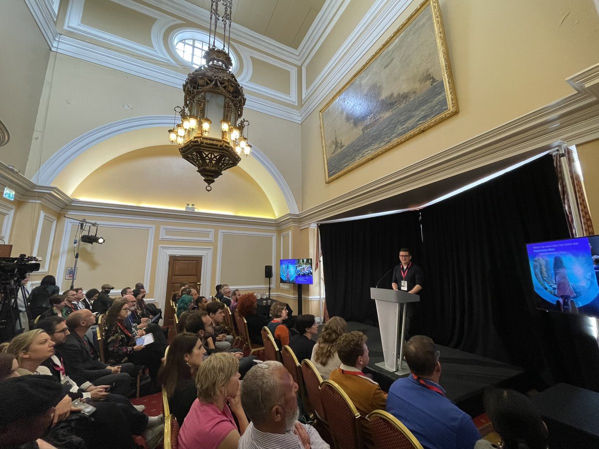 Asha Easton tweet media