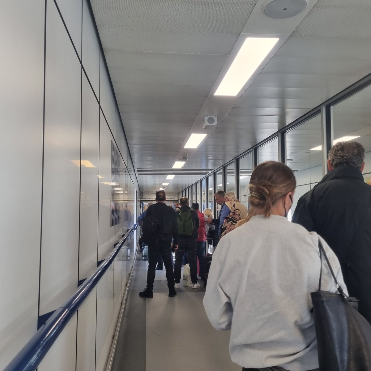 Queuing for half an hour on the gangway to get OFF the plane because apparently queing to get on wasnt enough. Thanks (sl) <a href="/easyJet/">easyJet</a>.