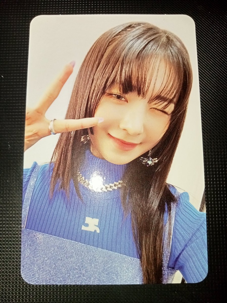 lilydzzle's tweet photo. 🛒; wts lfb
       ╰ rei love dive v2
       ╰ 200 / 180 (payo)
       ╰ 3 days reserve / payo
       ╰ flash, gcash, neg occ
       ╰ dm for pc condi!
 
 t. ive love dive rei yujin leeseo wonyoung liz https://t.co/0hSRwX0xqZ