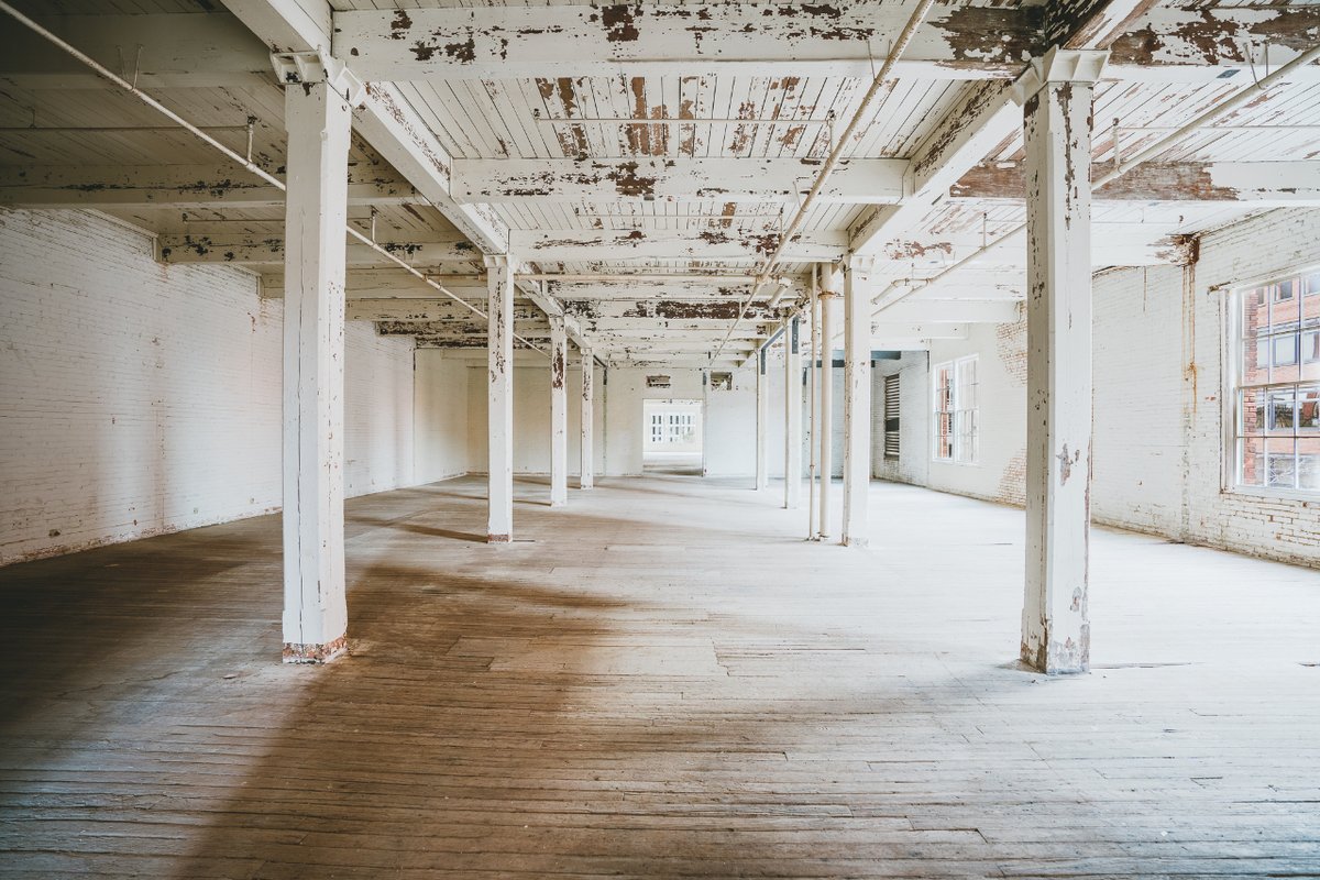 PurseBdgDallas's tweet image. The Purse Building features spacious workspaces, &amp;amp; inspiring design. We're in the ❤️ of downtown, so spend some time exploring our building to get ideas for what this space can be for your business.

Come take a tour. ➡️ bit.ly/3NGQmie

#PurseBuilding #WildcatMgmt #CRE