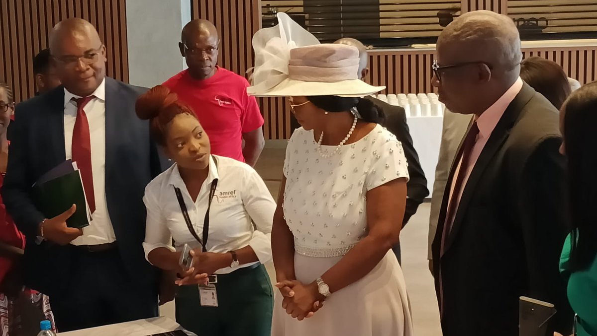 Amref__Zambia's tweet photo. Amref Zambia showcasing their work in digital health to the Minister of Health Hon @SylviaTMasebo at Zambia Digital Health Conference 2022. @daktari1 @AmrefICD @Amref_Worldwide @Inemaviviane @PeterKisare https://t.co/4x9JzPSPK7