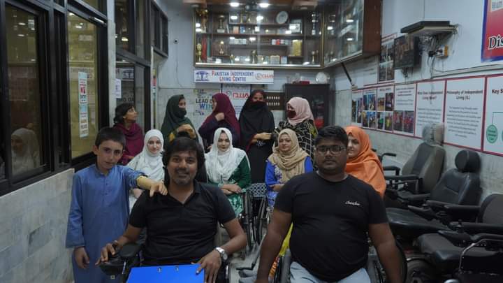 DisableWelfare's tweet photo. ALLHUMDULLILAH DWA in collaboration with 
@PSOPakistan @Bioniksorg
 is extremely delighted to share another milestone that has changed the lives of #personswithamputees by providing them #braincontrolled prosthetic hands. We Thank to PSO For Donating These Brain Control Hands https://t.co/gSzOqngAYD