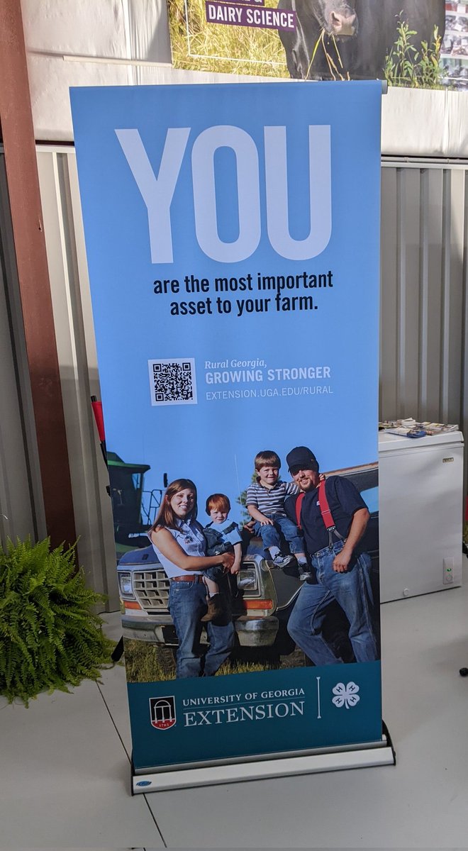 annascheye's tweet photo. Day 2 of the Sunbelt Ag Expo! #RuralGeorgisGrowinfStronger is handing out information on stress &amp; wellbeing and doing surveys on what is important to farmers. Y'all come see us! #UGACAES https://t.co/hHs6X85e4U