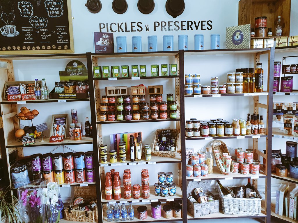 mehulley's tweet photo. Lots of deliveries today, what great independent businesses we have to shop in, please support us if you can. 

The Deli Kelham (pics below), @porterpizzaco
@porterbrookdeli @BradfieldBrew @DiscoverElsecar https://t.co/fpuNtv5WvN