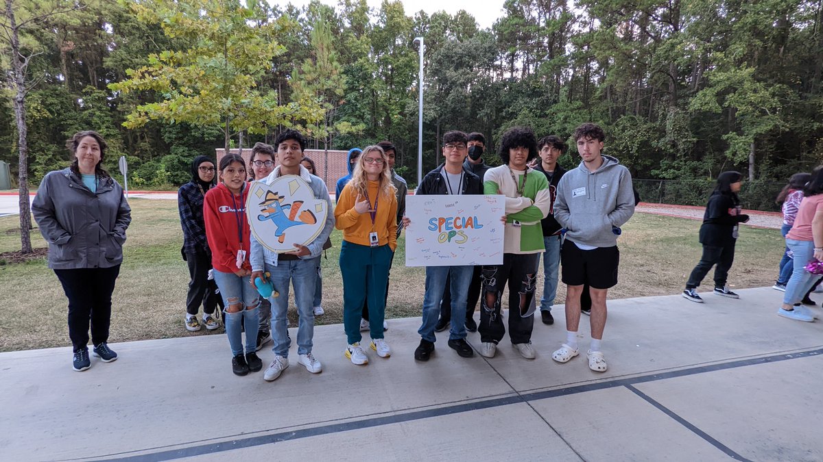 Advisory classes showed their spirit at the first Accolade of the school year on Monday. #ncisd #TCOB #GoKnights