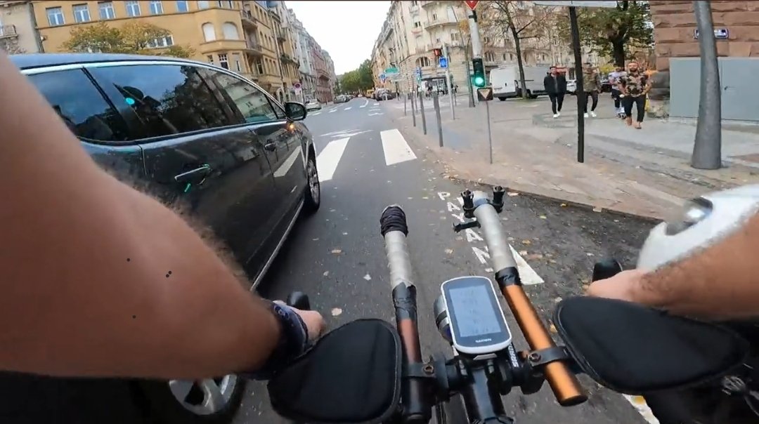 un random on Twitter "On observe ici que vous n