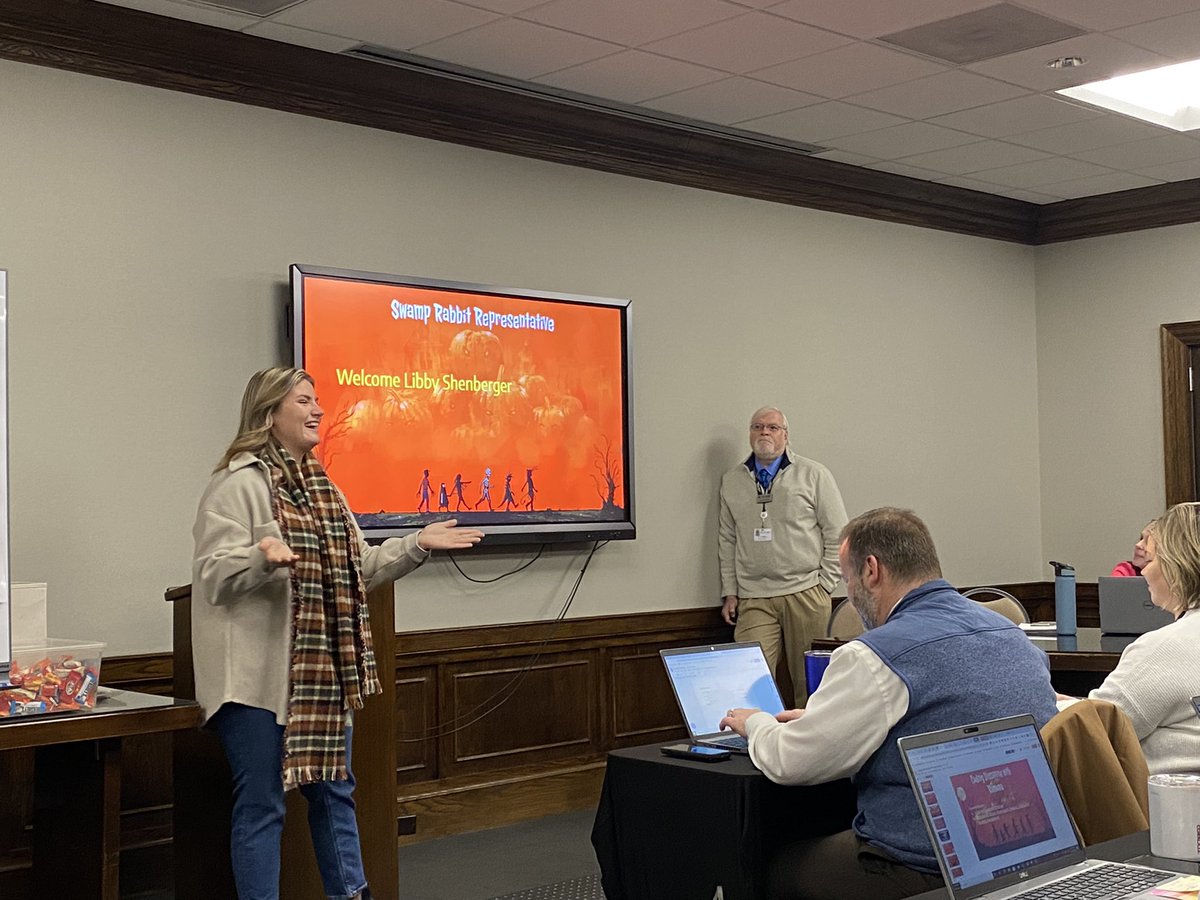 ASD_1Excellence's tweet image. Thanks to @libbyshenberger from the @SwampRabbits for speaking to leaders in ASD1 about upcoming events and opportunities for student participation. #ElevateA1 #A1Excellence