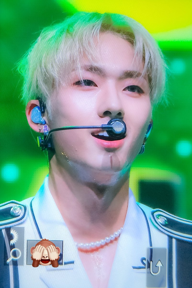 j1dann's tweet photo. 백금발 왕댯님..//

221019 뮤콘 #피원하모니 #P1Harmony #지웅 #JIUNG https://t.co/z9pQK3c08Y