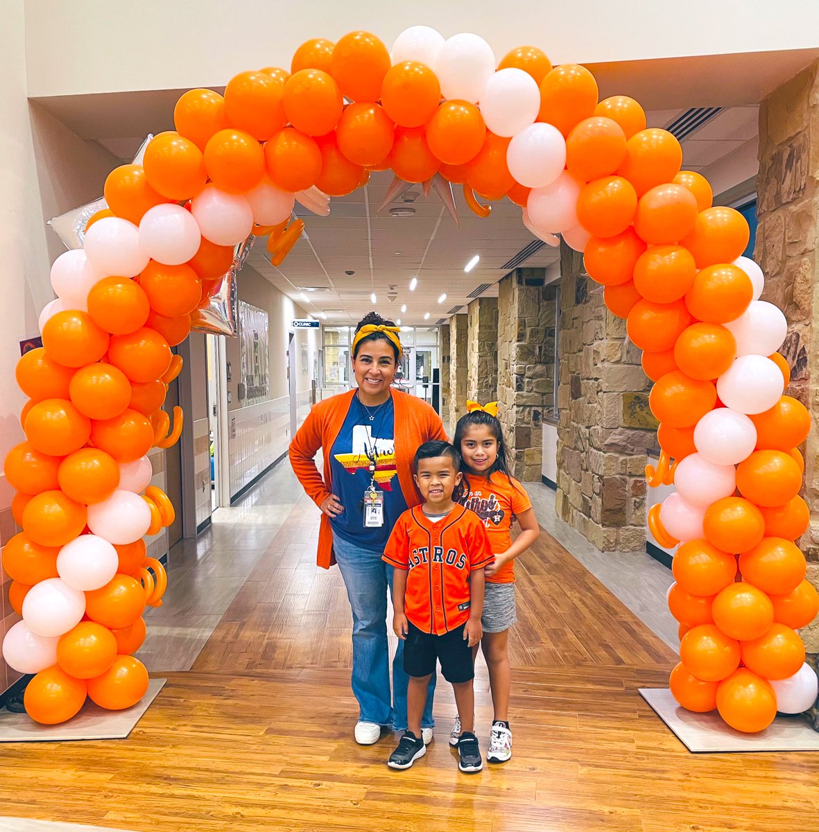 smbustos1st's tweet image. Unity Day at Amy Campbell! #UnityDay2022 #KatyCommUNITY