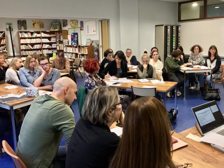 A Verdun, le recteur <a href="/RLaganier/">Richard Laganier</a> est présent aux côtés des directeurs d’école pour les concertations #NotreEcole : l’académie accompagne toutes les équipes désireuses d’échanger, de trouver ensemble des idées pour le bien-être, la réussite, l’égalité des chances de tous les élèves