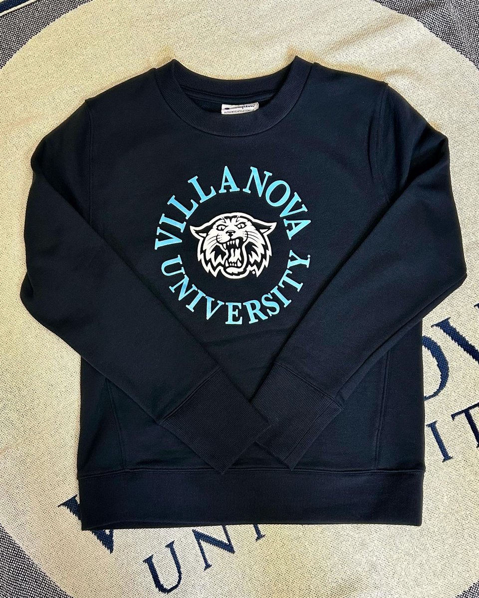 NovaNationer's tweet photo. This week only! 20% off all Champion gear [120 items!] from the @VillanovaUShop for men, women and kids. Shop in-store or online, no code needed: https://t.co/MA7T27dRH3 👕👚  #NovaNation #BookstorePartner https://t.co/ioChbxxNvy