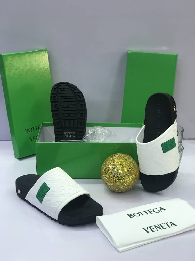 Lavida_Shoes's tweet photo. High quality slides

Size: 40-45

Price: 20,000

Nationwide delivery available🚚

DM WhatsApp https://t.co/w1YWi84iYl

Check thread for more pictures https://t.co/fpAXDwcq12