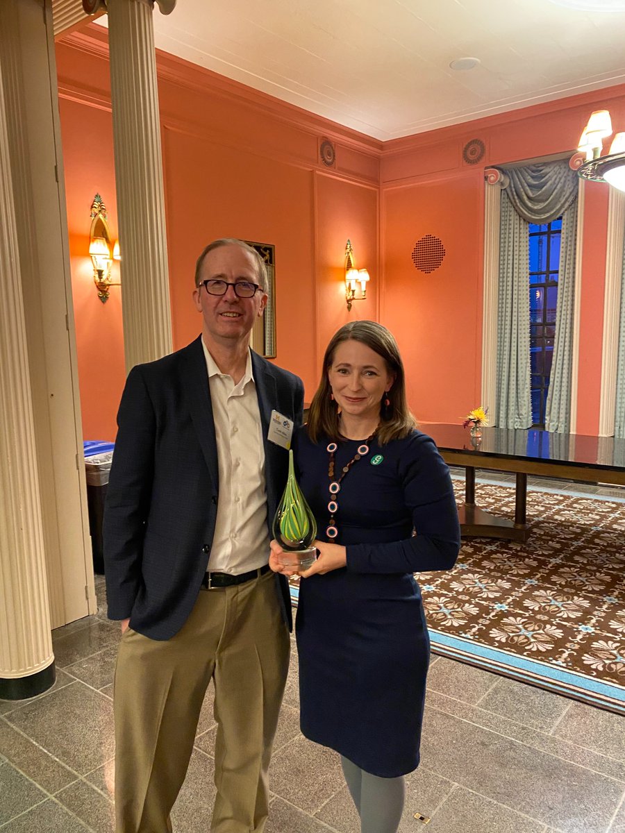 Such an honor to accept this 2022 Visionary Award 🏆 for <a href="/GoodEnergyColl/">Good Energy Collective</a> at <a href="/UMich/">University of Michigan</a>, along with co-visionaries <a href="/ThirdWayEnergy/">Third Way Climate & Energy</a> &amp; <a href="/ClearPathAction/">ClearPath Action</a>
Thank you, <a href="/umichNERS/">U-M Nuclear Engineering & Radiological Sciences</a> <a href="/ToddAllen5/">Todd Allen</a>, for hosting a fabulous #NuclearSciWeek <a href="/nuclearsciweek/">Nuclear Science Week</a>