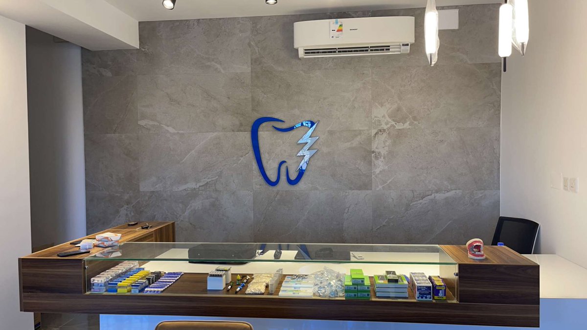 شركة البرق الأزرق لإستيراد الاجهزه والمعدات الطبيه.
العنوان: ڤينيسيا، شارع السفاره الامريكيه سابقاً.
#soon