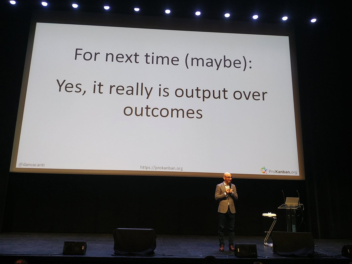 Definitely enjoy <a href="/FlowConFR/">FlowCon France</a> #flocon22 with the incredible <a href="/danvacanti/">Daniel S Vacanti</a> about #data #noise #signal and why context is always so important.
Thanks mister 🎁