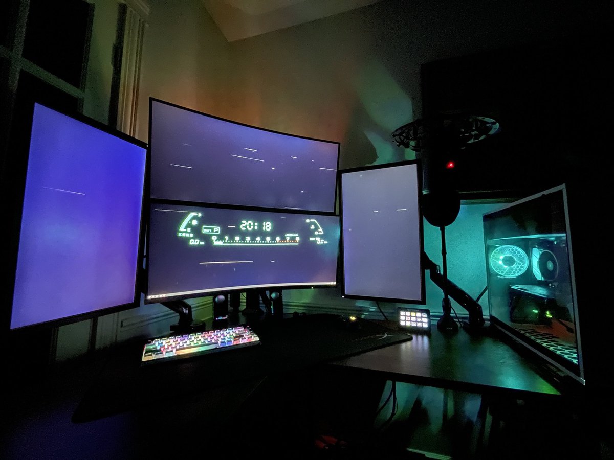ikkonX's tweet photo. @LinusTech 0 icons keep it clean https://t.co/caKGegp2ki