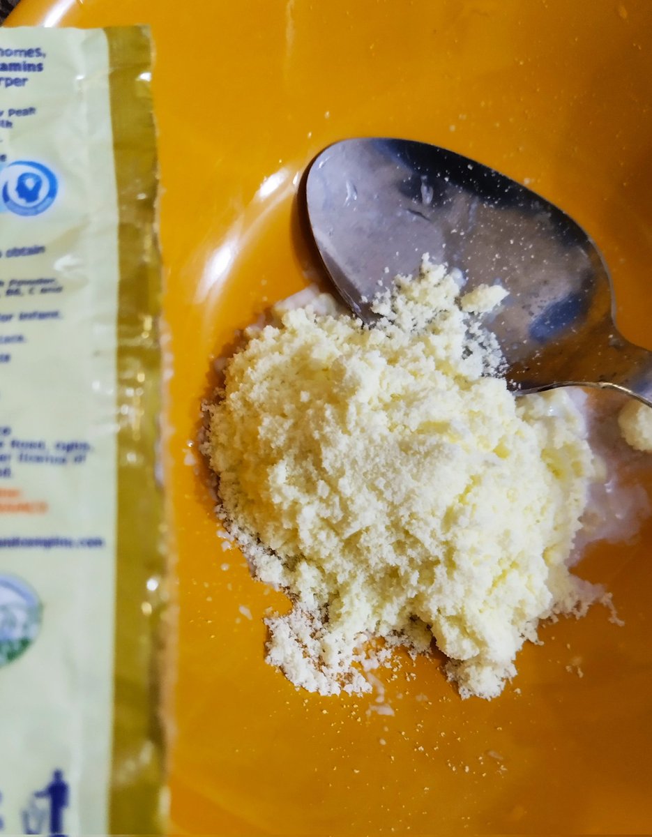 OsitaAmakeze's tweet photo. So, this is the sachetest a sachet of milk can sachet? We seem to have settled for the lot. Who even started this rationing? On a serious note, is this quantity enough for a cup of tea? #Sachetization https://t.co/FMkBCs22m6