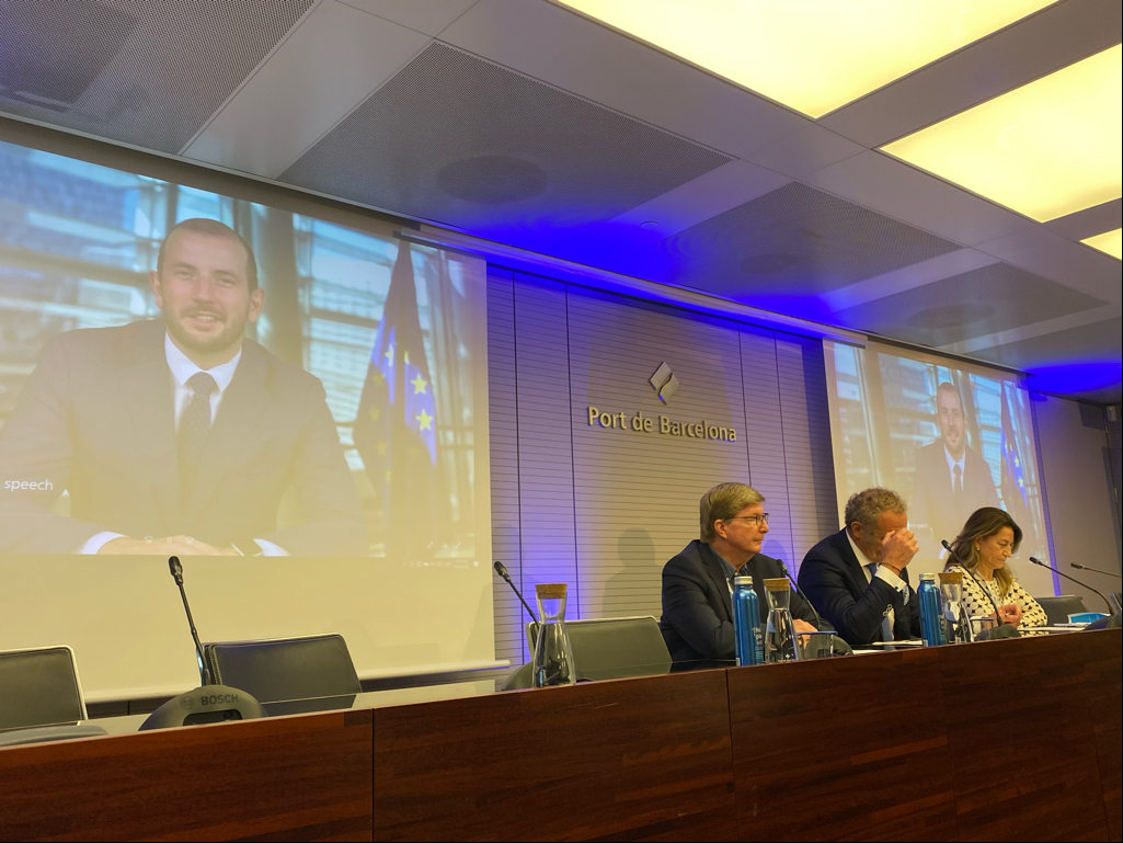 Today at the Global #BlueFinance Summit: great talk by Minerva Elias on opportunities for #VC &amp; #PE investors in the #blueeconomy 🌊 

💭 "Under #InvestEU, the EIF is here to support GPs with funding at a time when investments in this sector are visibly taking off" 💙 w/ <a href="/EU_MARE/">EU Maritime & Fish</a>