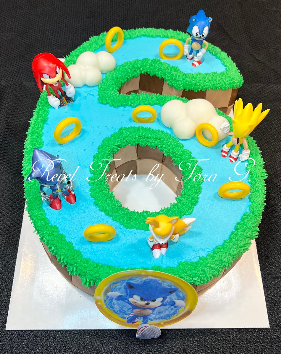 TAUnacious6's tweet photo. Funfetti #6 Sonic cake with edible chocolate rings and fondant clouds 💙🦔☁️
#reveltreatstg #cakedecorating #baking #scratchbaking #stonemountain #bakery #baker #atlantabaker #blackownedbusiness #womenled #cake #cakes #pastry #sweet #sonicthehedgehog
https://t.co/9b6KQuCblg https://t.co/nyR1zE8SJf