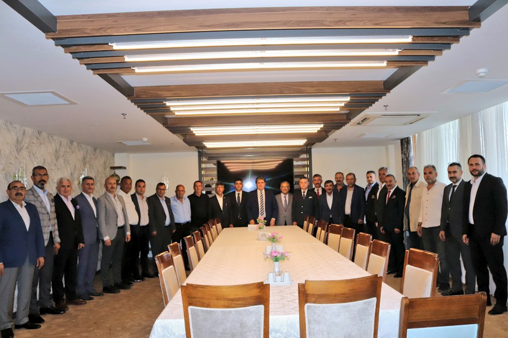 01_mhp's tweet photo. İl Başkanımız Sn. Bünyamin Avcı, İl Divan Kurulumuz ve İlçe Başkanlarımızla çalışmaları ve hedefleri 
istişare etti. https://t.co/ldA10N1KsK