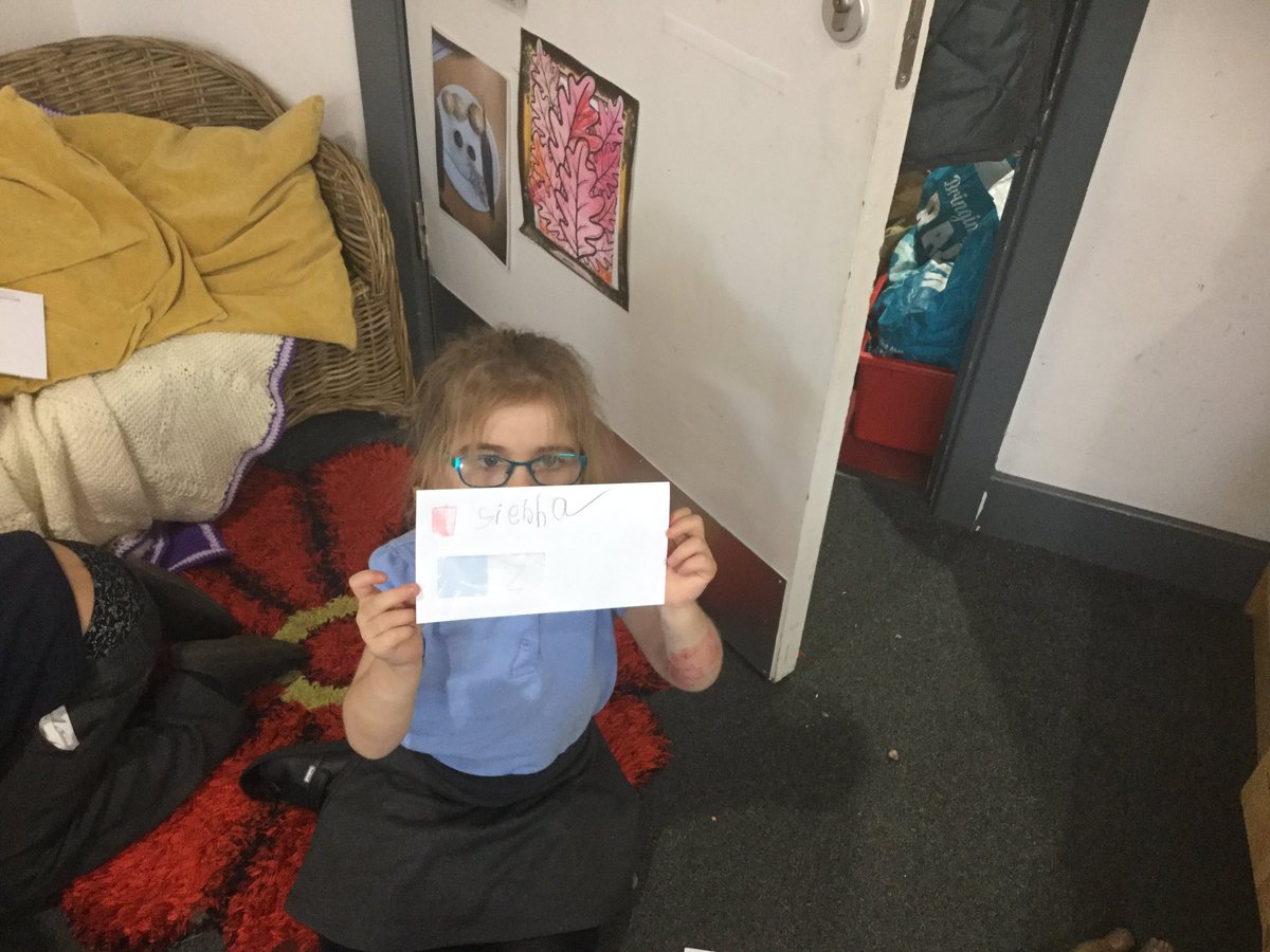 AHMrsMoore's tweet photo. The children decided they wanted to write letters in the home corner. We got some envelopes and talked about addresses, post boxes and stamps 😀 #inthemomentplanning #childleadlearning @AcreHall https://t.co/QiZqJc8T7Q
