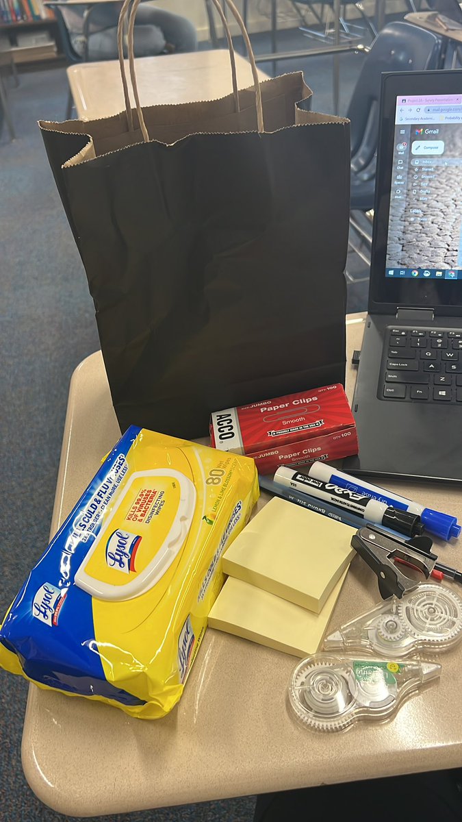 maubrivera's tweet photo. Happy Surprise this morning! 

Thank you @swowens for delivering these goodies! 

#RNECavaliers https://t.co/f87LgomkH9