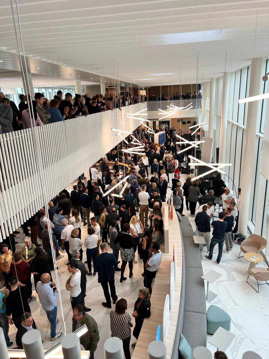 fabiennedulac's tweet photo. Heureuse d’inaugurer avec @MDelafosse et @PatriciaGoriaux «Le Patio», le nouveau campus @Orange_France à Montpellier.

Ouvert, innovant, éco-responsable, ce bâtiment est à l'image d'Orange, tournée vers l’avenir, engagée et collective @OrangeOccitanie https://t.co/XnMmDNZNan