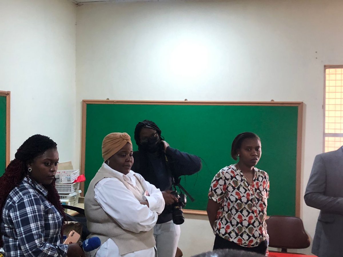 NewGenerationrw's tweet photo. Today #NGA received a special courtesy visit from #ZiplineRwanda alongside other team members from #REB and #MINICT in handing over of 1000 batteries needed in the Coding & Robotics program run in our school. @ZiplineRwanda @RwandaICT @REBRwanda @Rwanda_Edu https://t.co/ACaHSqqvm5