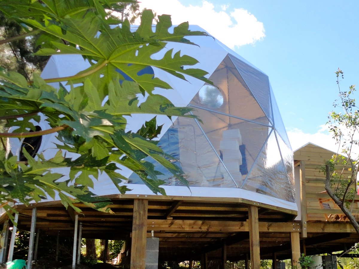 PacificDomes's tweet photo. Build your dome up on a platform to reach the view and make use of space.
20ft. (6m) dome
#dome #geotent #domekit https://t.co/Jly3Usfe30