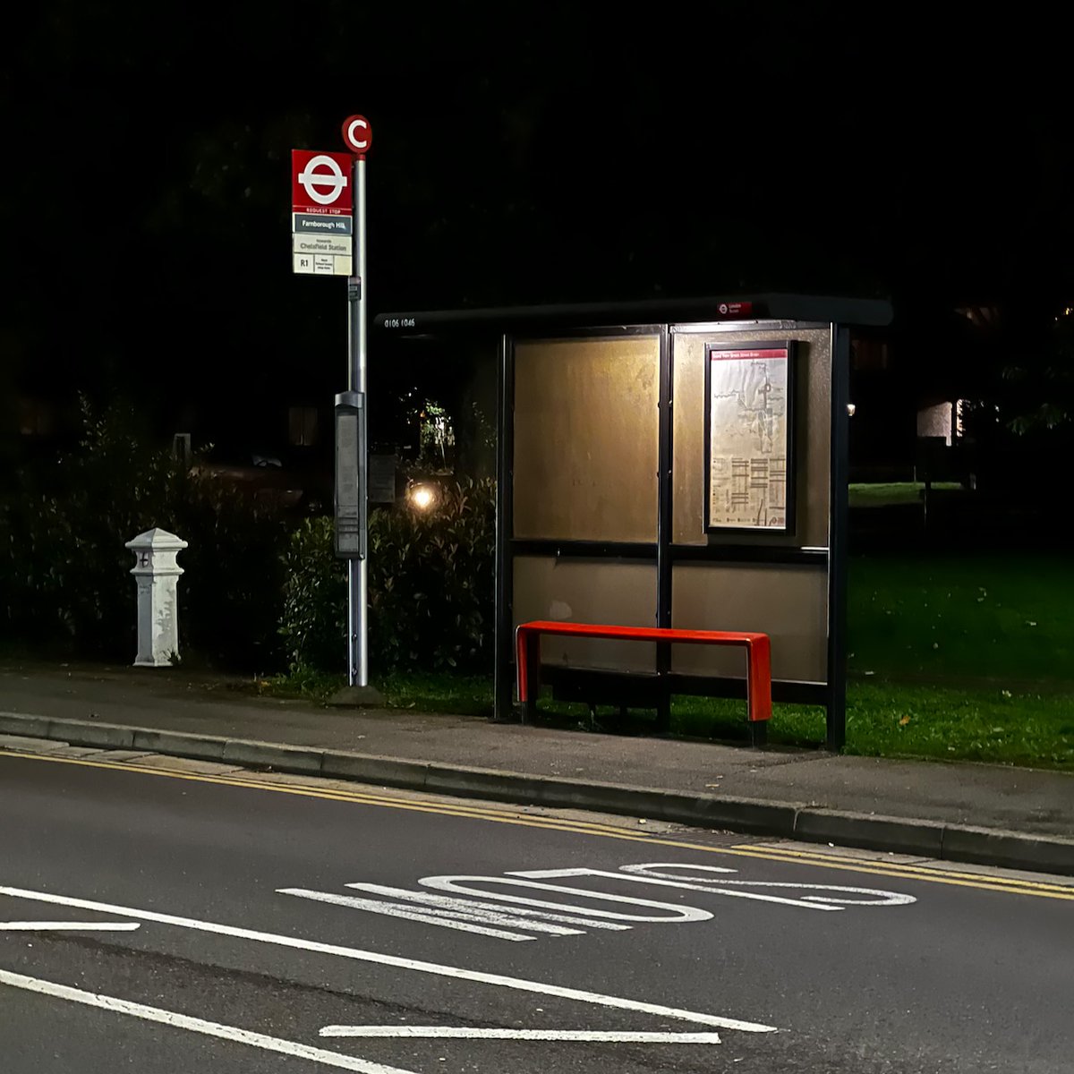 RichardNGibbons's tweet photo. @ChisMatters Hi, wonder if you can raise issue of lighting in bus shelters with TfL - e.g. of these 4 shelters in Green Street Green, 1 light works, 1 very dim, 2 appear not to work. Reporting via FMS but suggest all shelters in LBB checked as a matter of urgency as daylight hours reduce. TIA https://t.co/9JlnQVYOpL