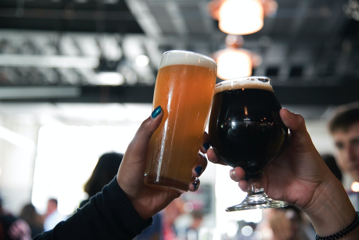 SH_NewHomes's tweet photo. Beer lovers unite! 🍻

Think of it as an an all-year-round beer festival, Mother Kelly's is a great little bar serving up an incredible range of beers 🍺

Just a six minute walk from our #SharedOwnership development in #BethnalGreen, #CornerPlace: https://t.co/rYtTHpEVTi https://t.co/9ZKDc6E8kC