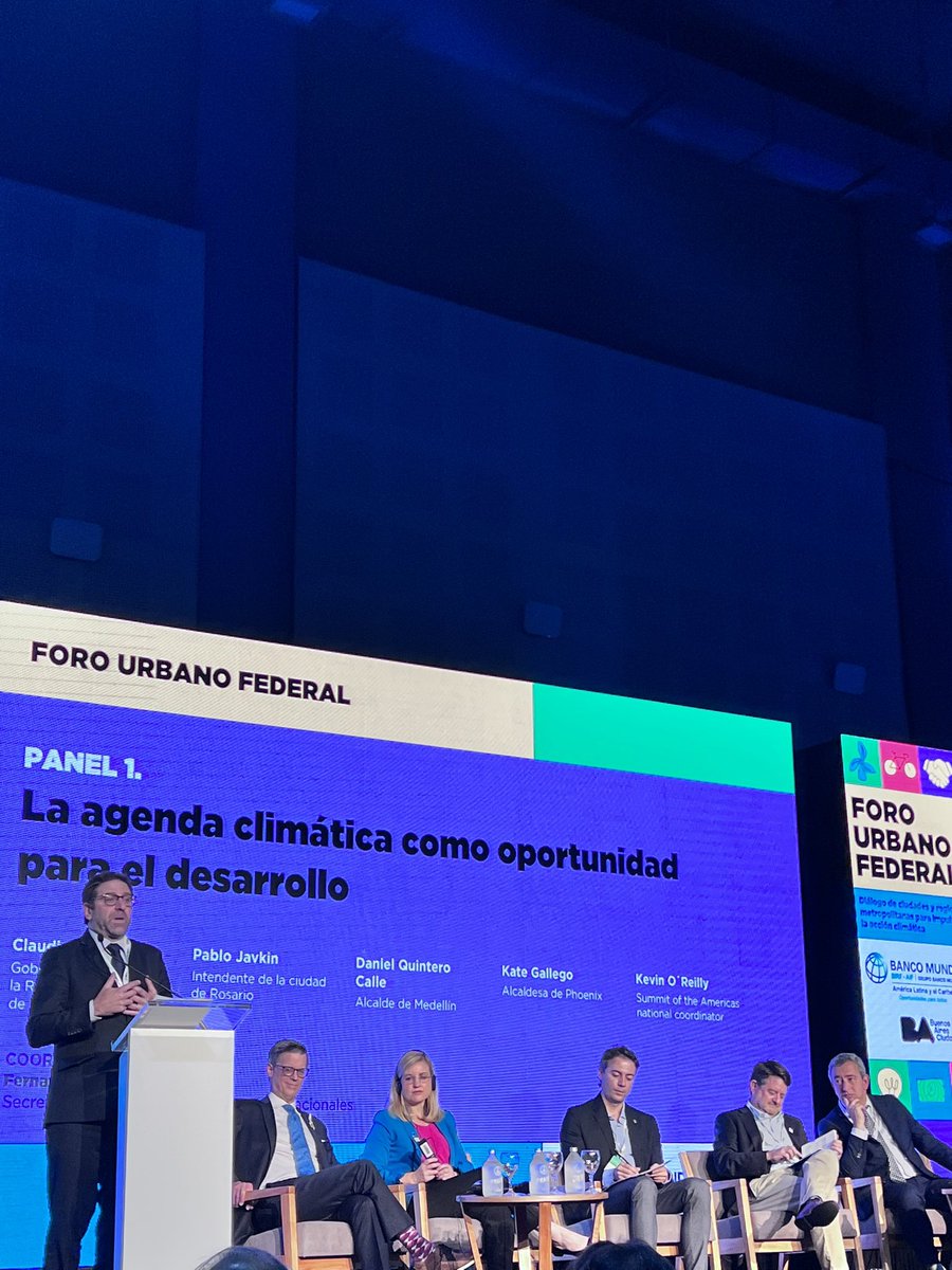 veropiccini's tweet photo. Arequito, Santa Fe, presente en la Cumbre Mundial de Alcaldes C40, Foro Urbano Federal - Panel 1. La agenda climática como oportunidad para el desarrollo - Delegación RAMCC @c40cities #UnitedInAccion @ramcc_ar @comunadearequito @paolaforcada @ambienteareq #C40Summit https://t.co/32OXmapO0f
