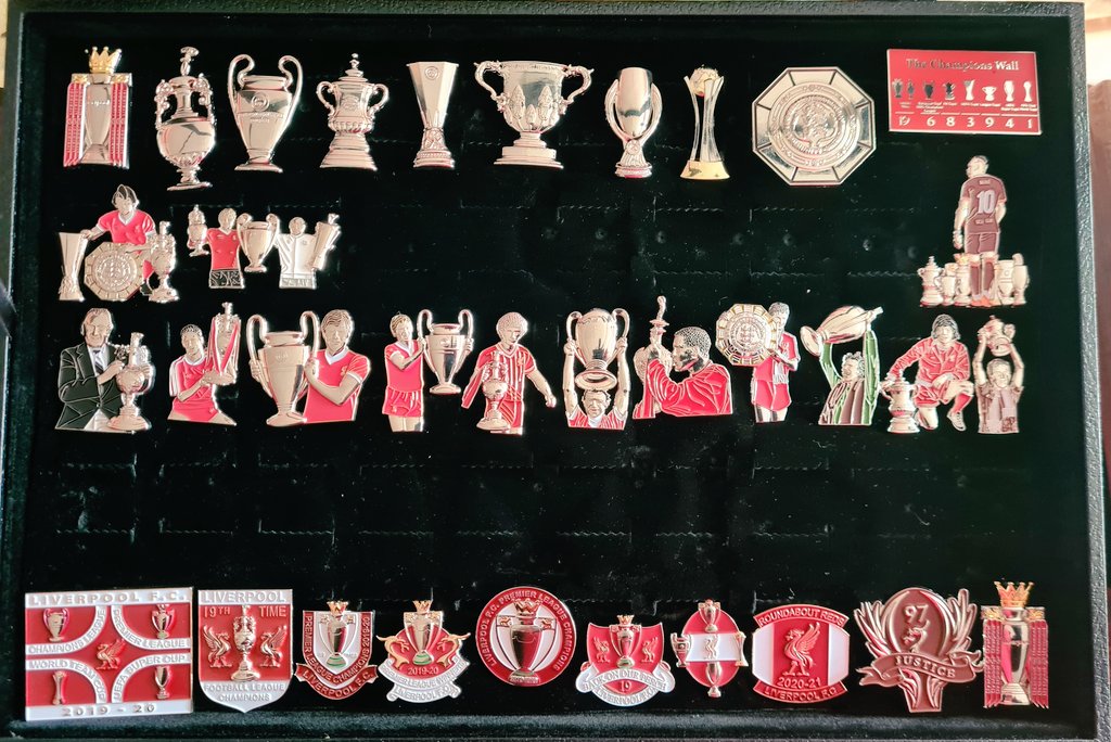 Finally able to redesign the Pin Badge collections with strategic spaces to allow this superb LFC collection to grow further👌
Many thanks to <a href="/Portersreds/">Wayne Branton</a> <a href="/PaulWilley10/">Paul Willey</a> &amp; <a href="/MakisonMichael/">Michael Makison</a> for such a great collection.
