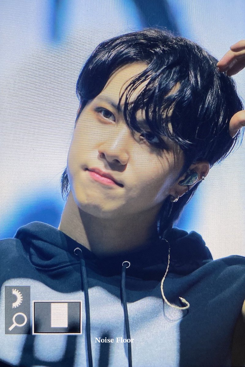 221019 강아지🐶

#위아이 #wei #김동한 #동한 #KimDonghan