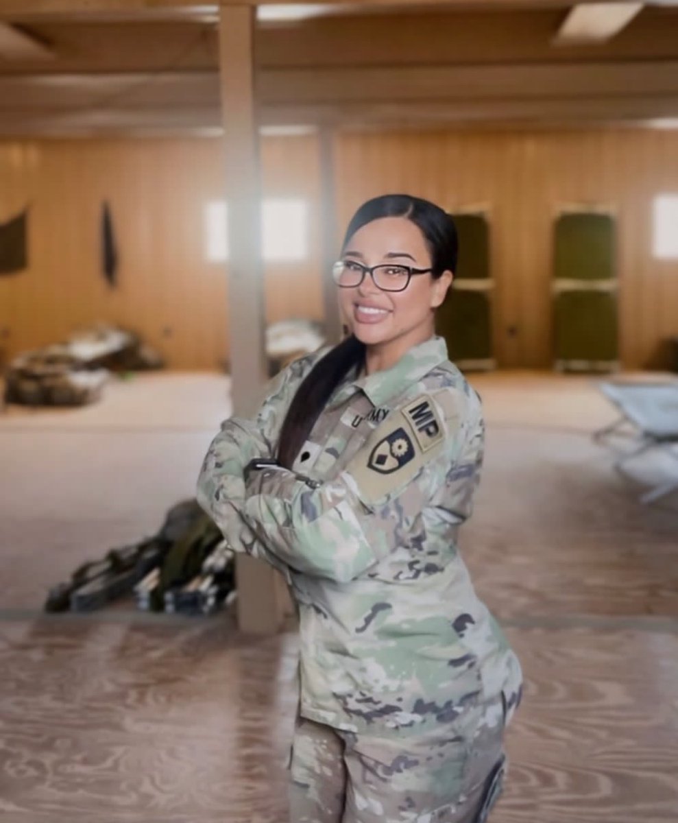 Jesshell9's tweet image. Always on my country service